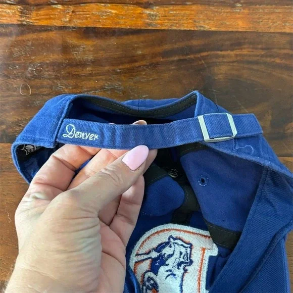 Denver Broncos Women's Adjustable Blue Cap 47 Brand NFL Hat - Picture 6 of 9